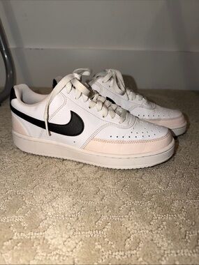 Nike Court Vision Low